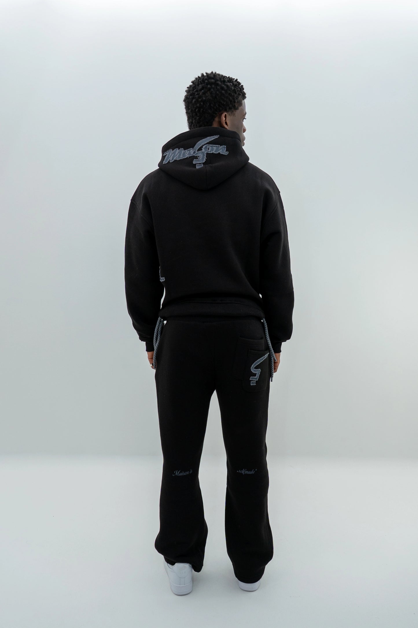 Open Leg Jogger Black- Jogginghose